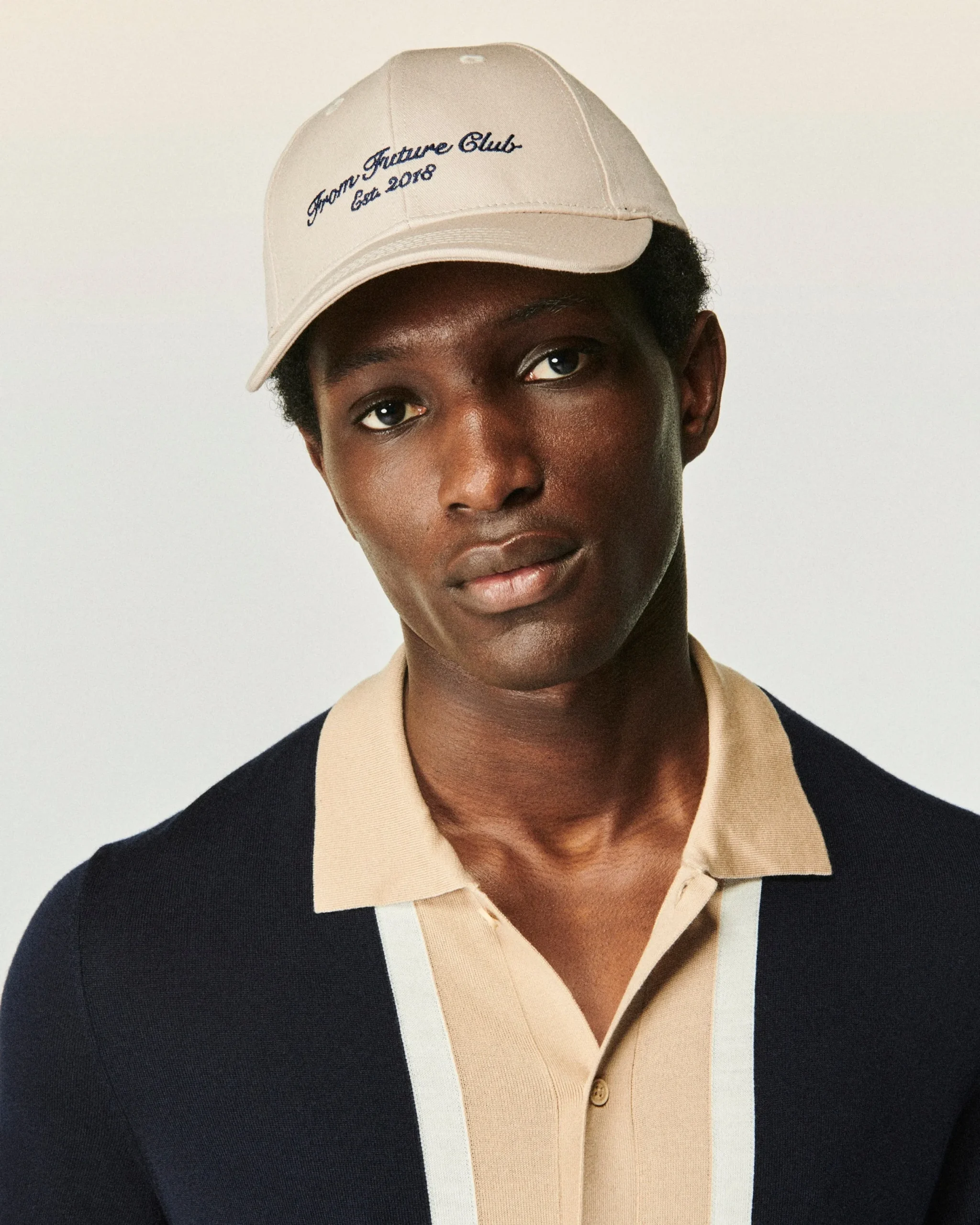 FROM FUTURE Casquette à Visière Courbée Club Sable Sale