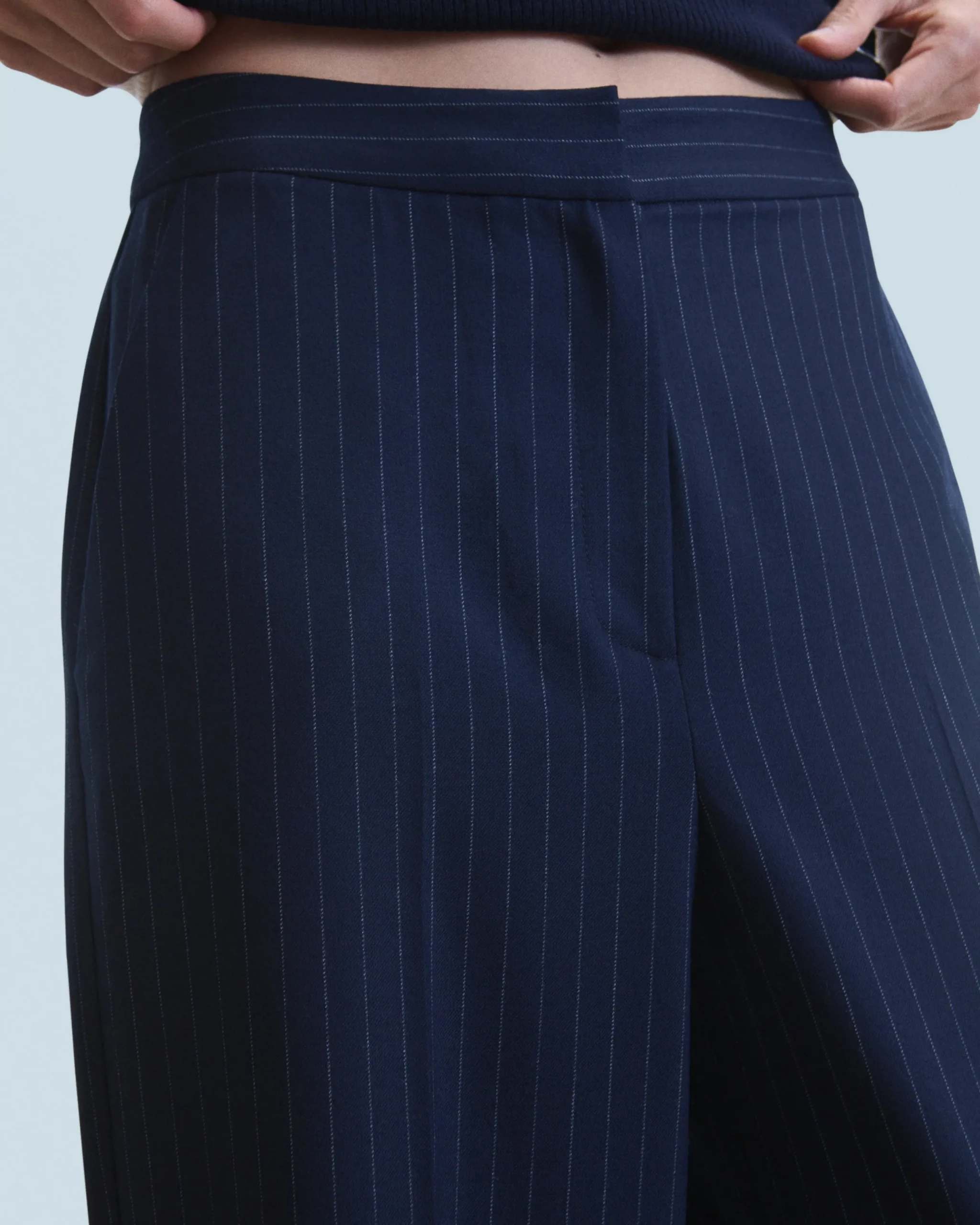 FROM FUTURE Pantalon Large Tailoring RayuresNavy Flash Sale
