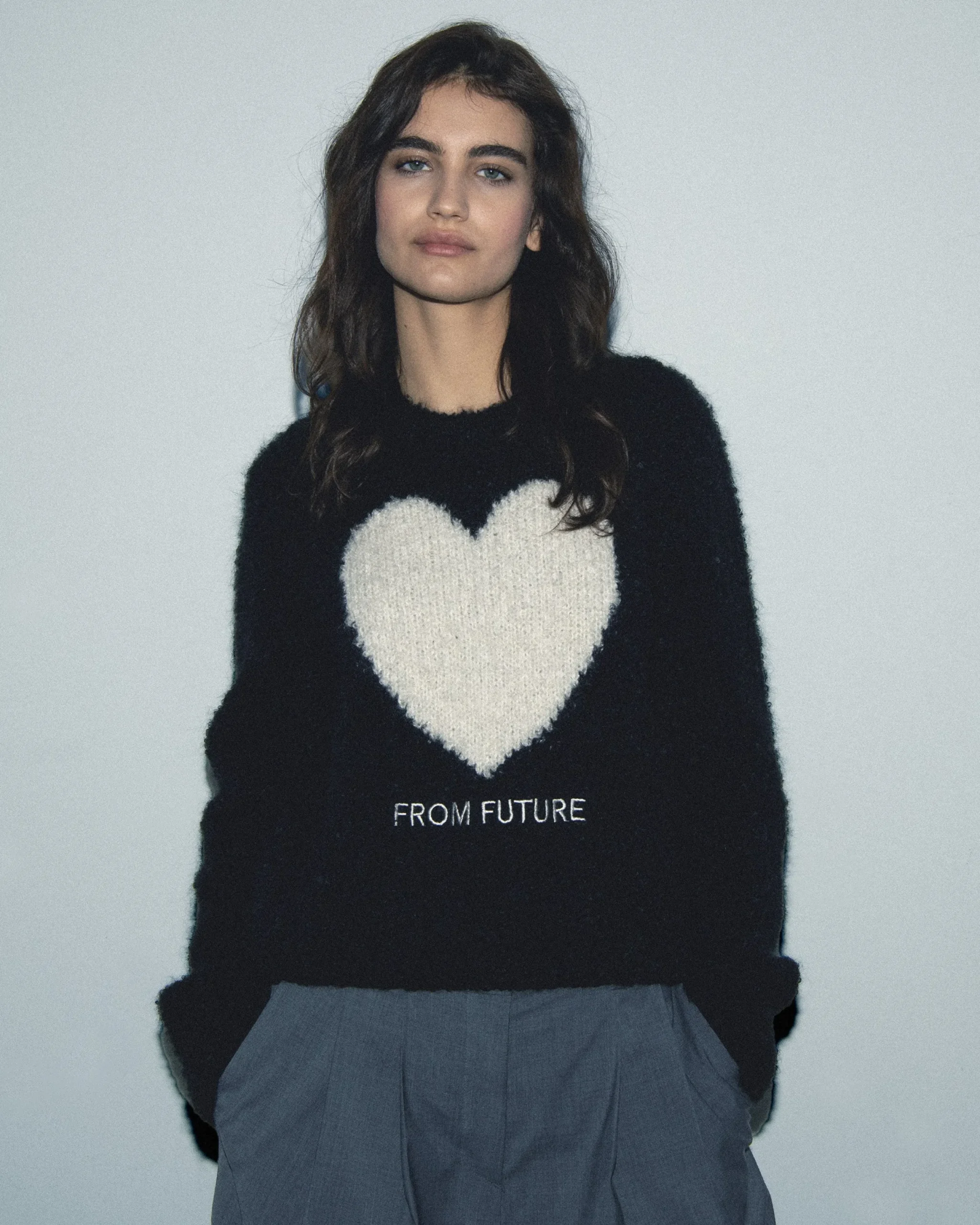 FROM FUTURE Pull Col Rond Coeur Noir Shop
