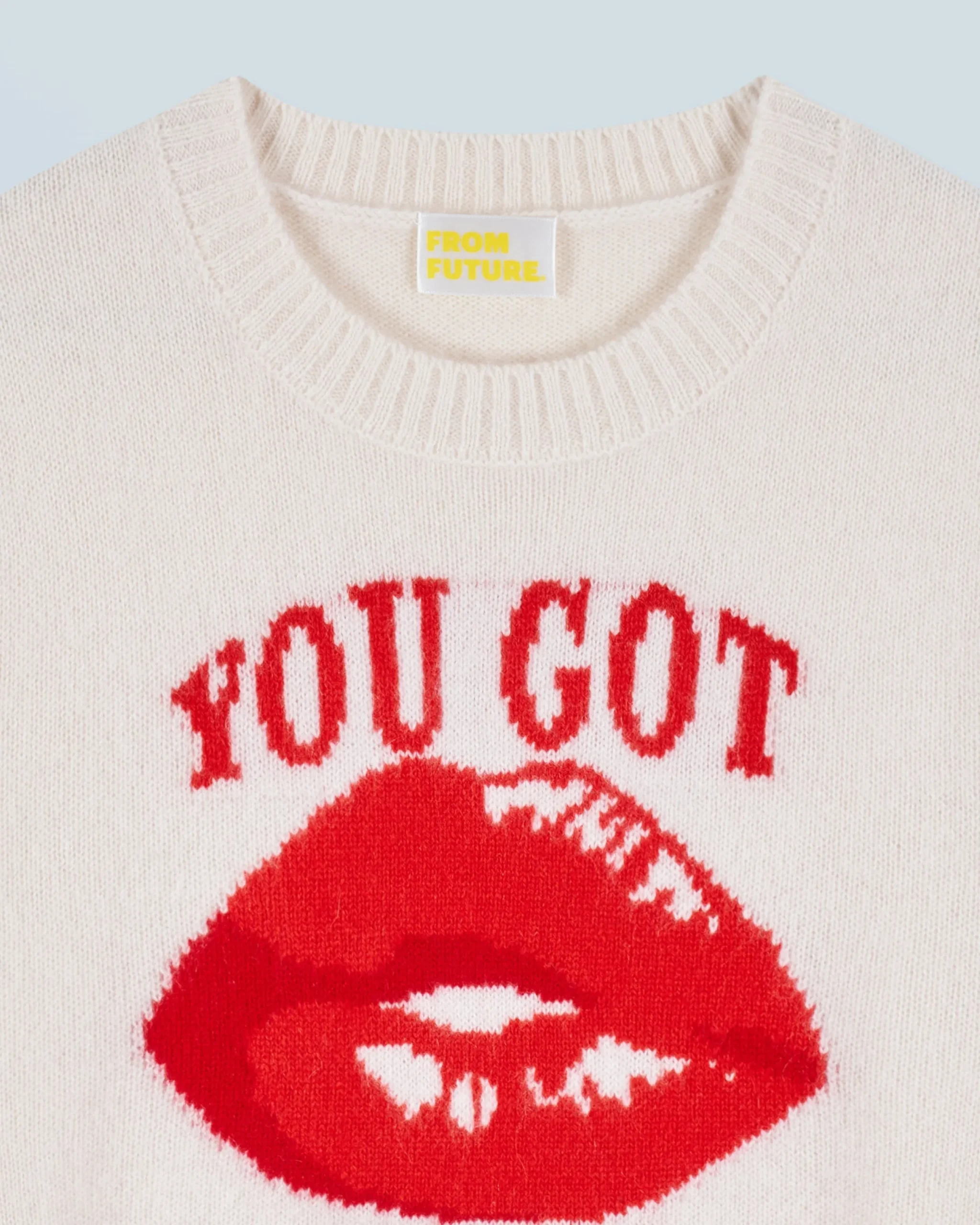 FROM FUTURE Pull Col Rond Red Lips Ecru Outlet