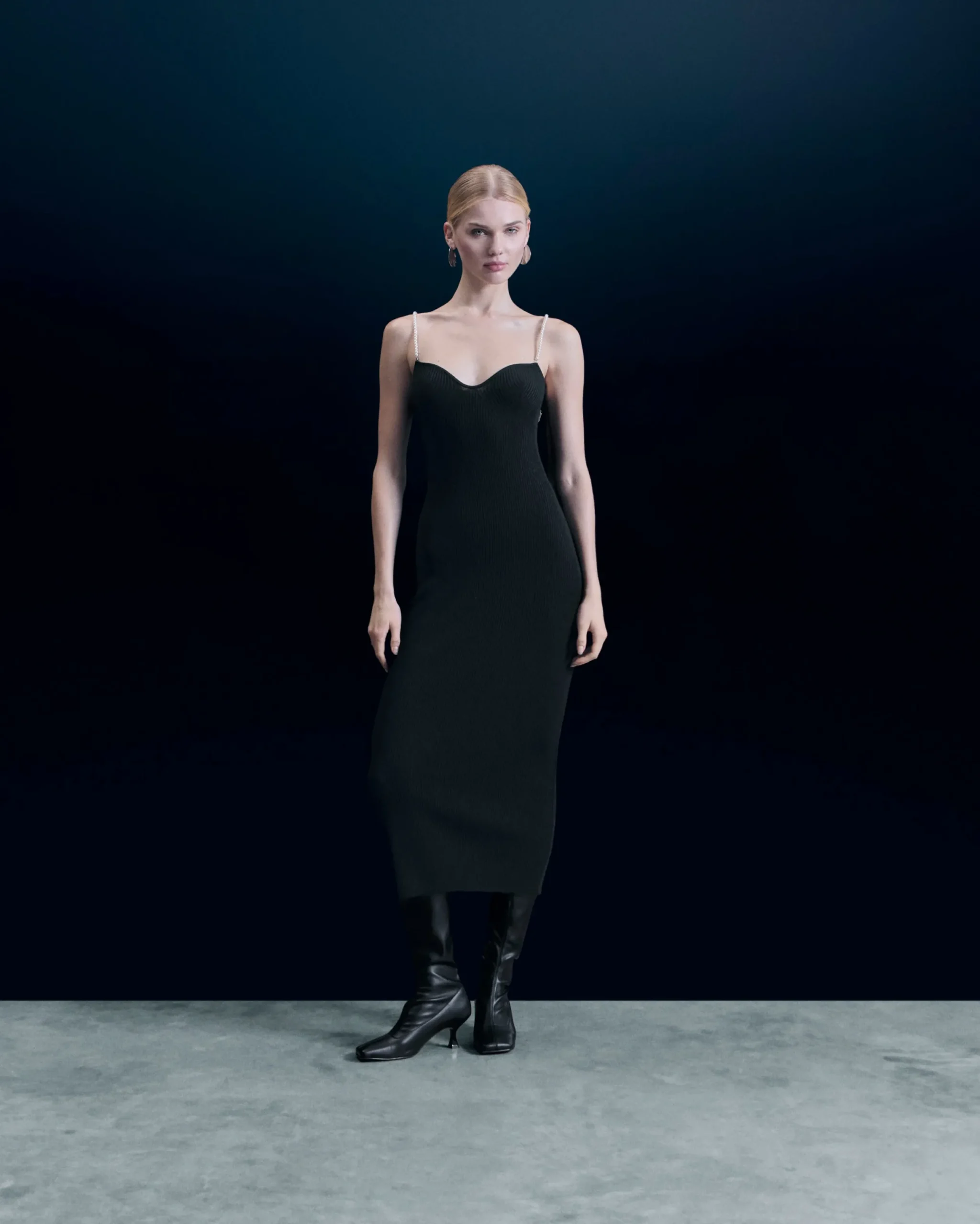 FROM FUTURE Robe Longue Bretelle Noir Outlet