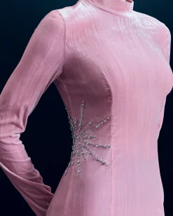 FROM FUTURE Robe Longue Manche Longue Velours Crinkle CrystalPink Hot